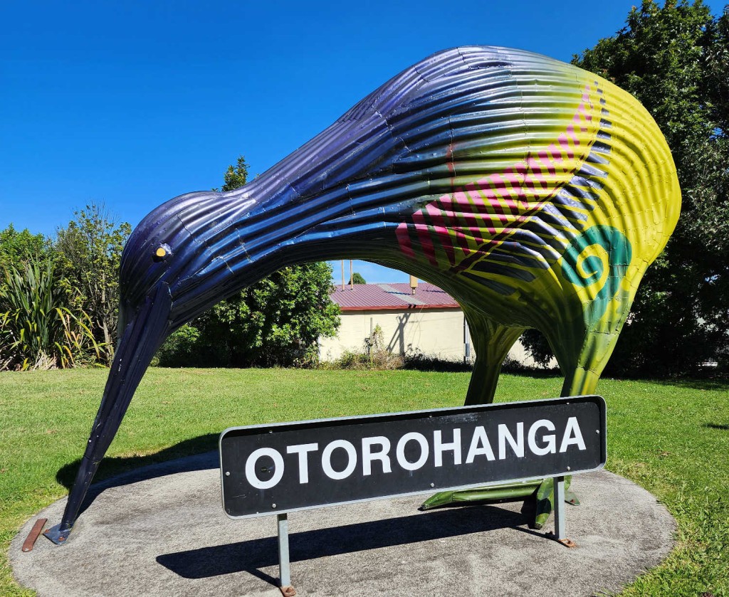 Otorohanga Giant Kiwi