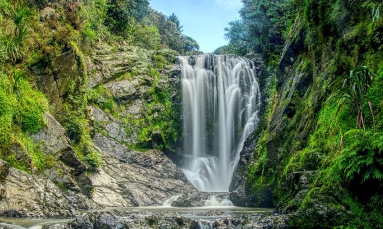 Piroa Falls-Kaiwaka