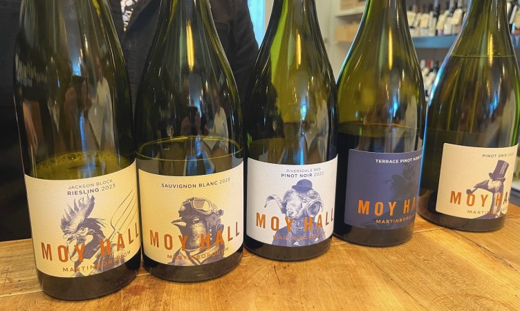 Moy Hall Wines-Martinborough