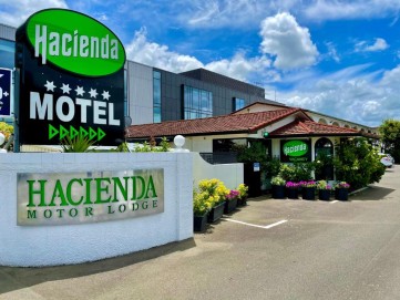 Hacienda Motel