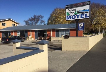 Highway Lodge Motel