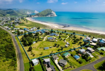 Mahia Beach Motel And Holiday Park