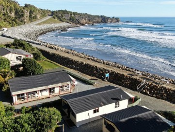 Punakaiki Beachfront Motels