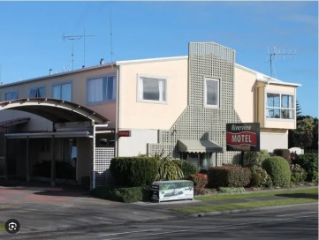 Riverview Motel