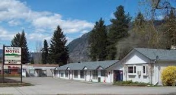 Twin Rivers Motel