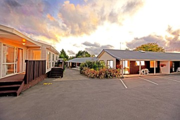 Waiuku Lodge Motel