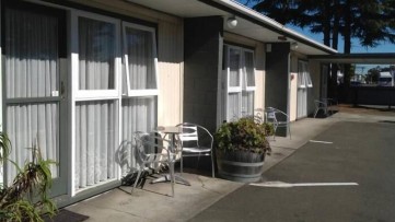 Camberley Court Motel