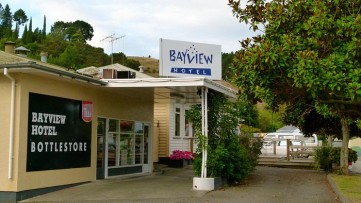 Bay View Hotel, Motel & Holiday Park