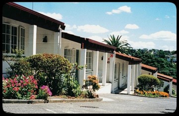 Browns Bay Olive Tree Motel