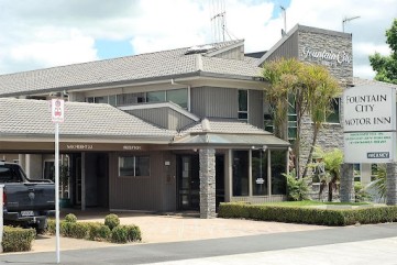 Fountain City Motor Inn